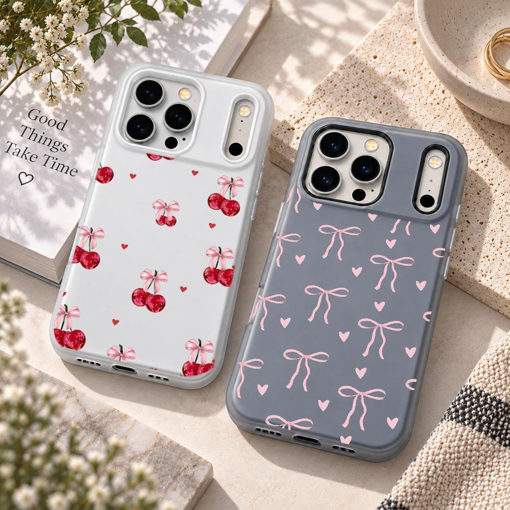 Matte Pc Case - かわいいピンクのハート柄のリボンが付いたiPhone用ケース。iPhone 18、17、16、15、14、13 Pro Maxに対応。2-in-1のジェリーケース、ソフトマットカバー。